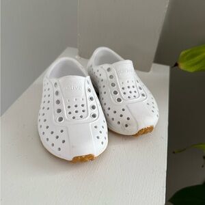 Native Kids White Water Shoes C4